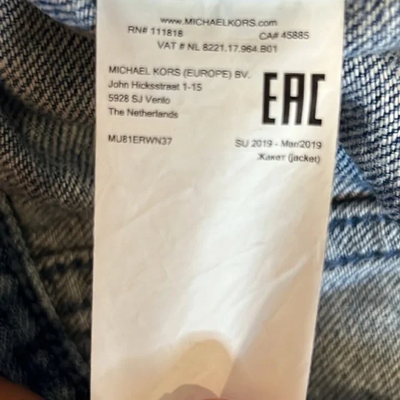 MICHAEL Michael Kors Cropped Denim Jacket Medium Wash with Gold Buttons | Size S - Picture 6 of 8